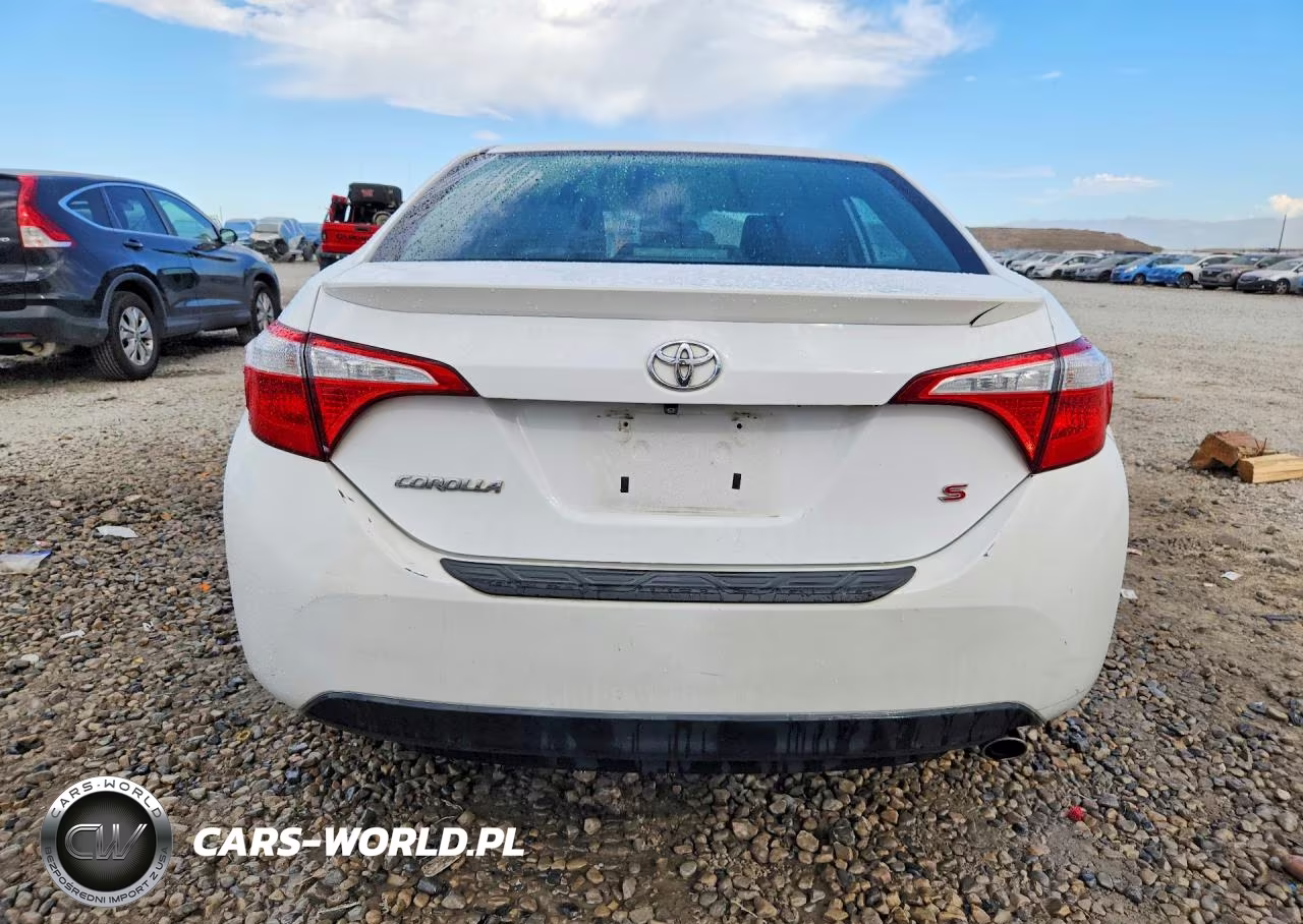 2015 Toyota Corolla S Plus VIN:2T1BURHE9FC388863 - 6