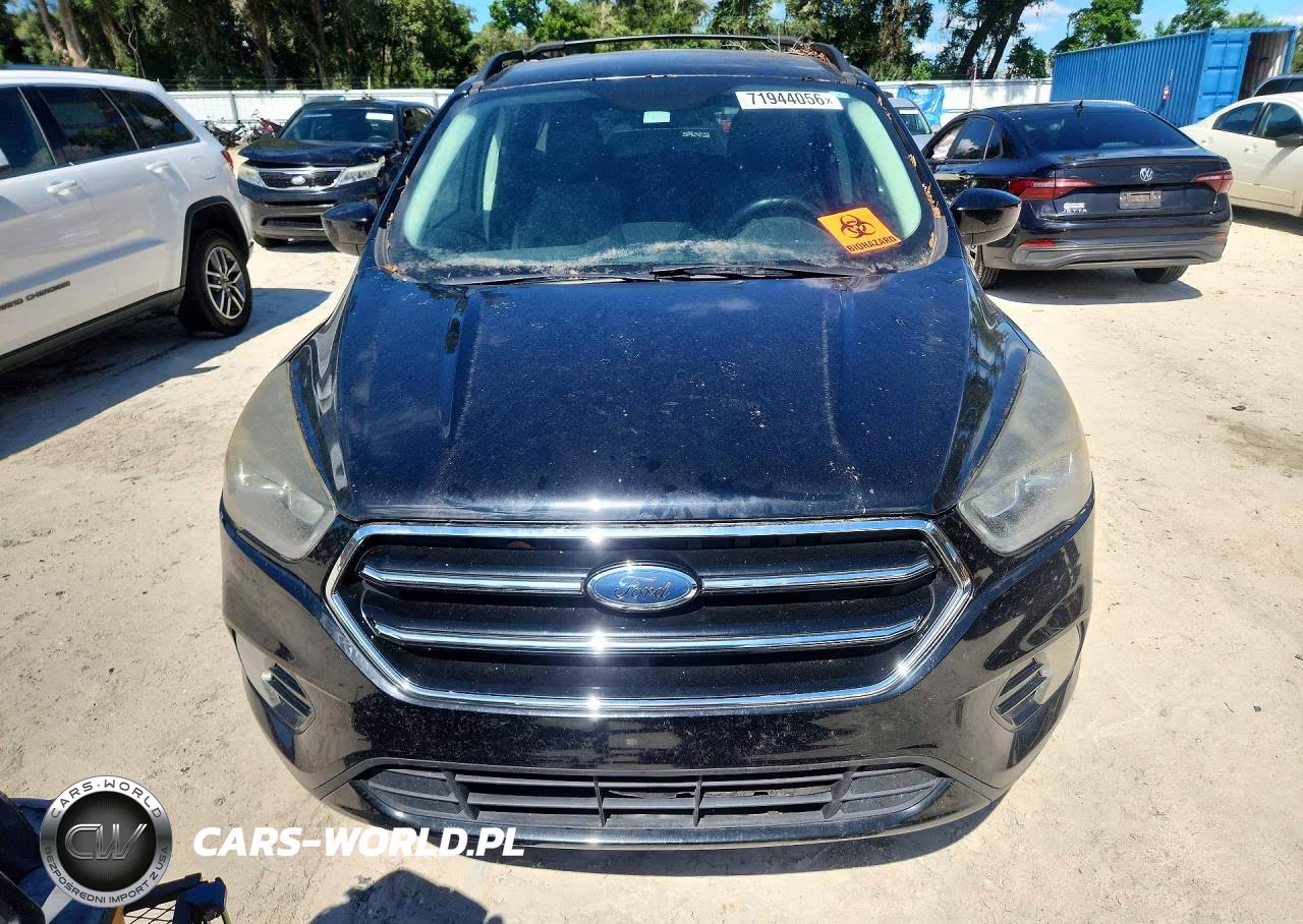 2017 Ford Escape Se VIN:1FMCU0G98HUE30610 - 5