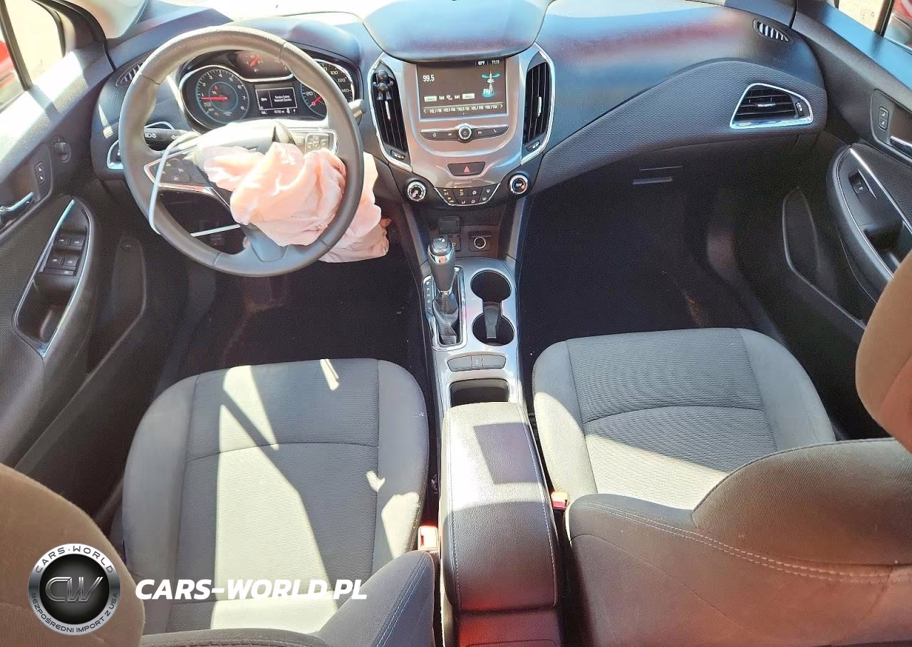 2018 Chevrolet Cruze Lt VIN:1G1BE5SM0J7232381 - 8