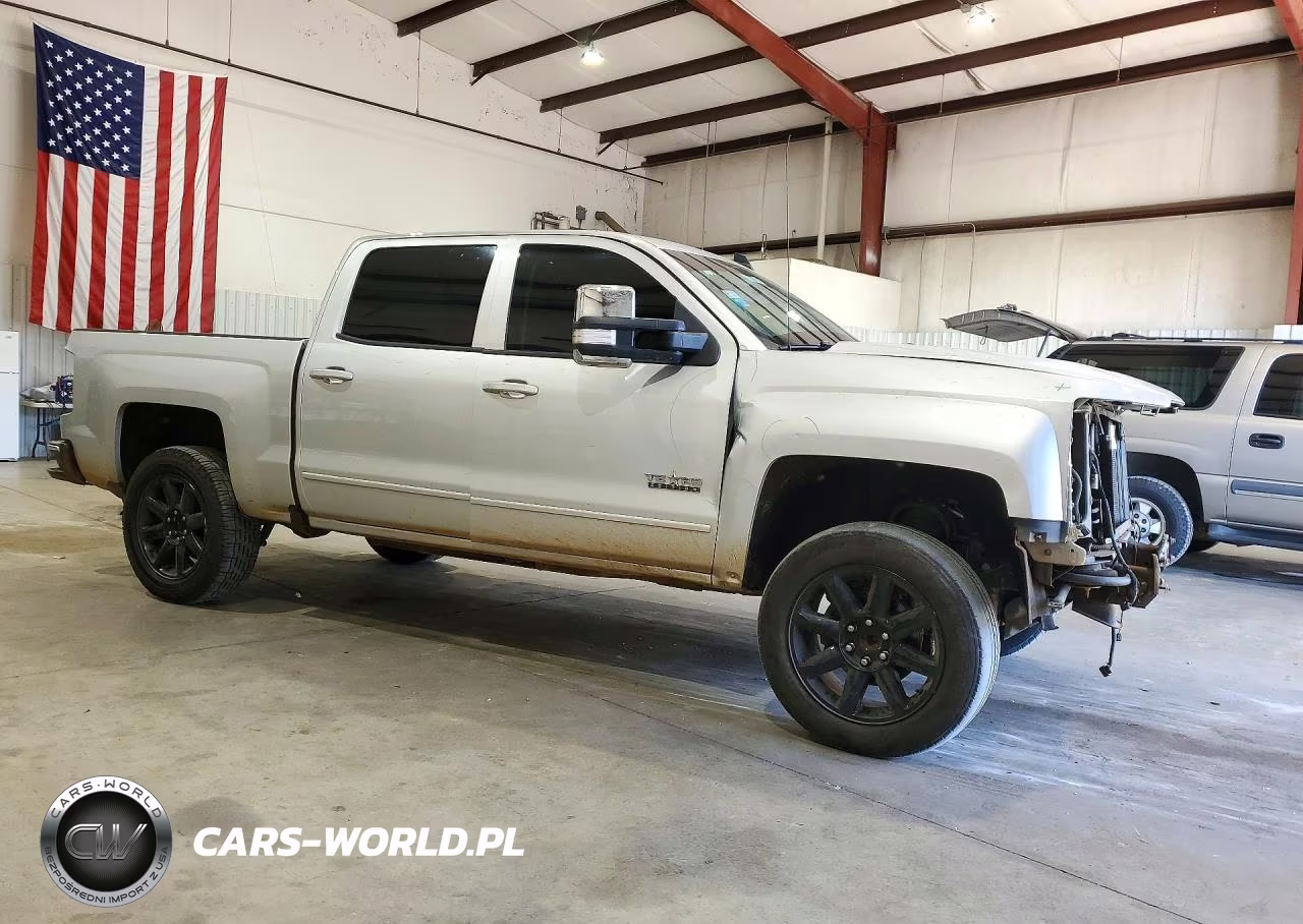 2018 Chevrolet Silverado C1500 Lt VIN:3GCPCREC5JG362044 - 4