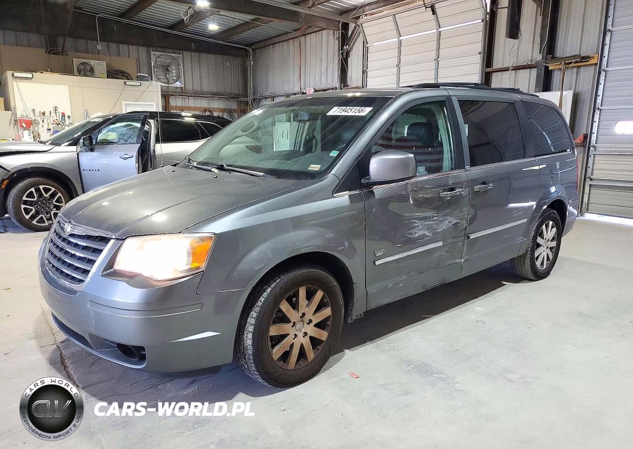 2009 Chrysler Town & Country Touring VIN:2A8HR54109R661130 - 1