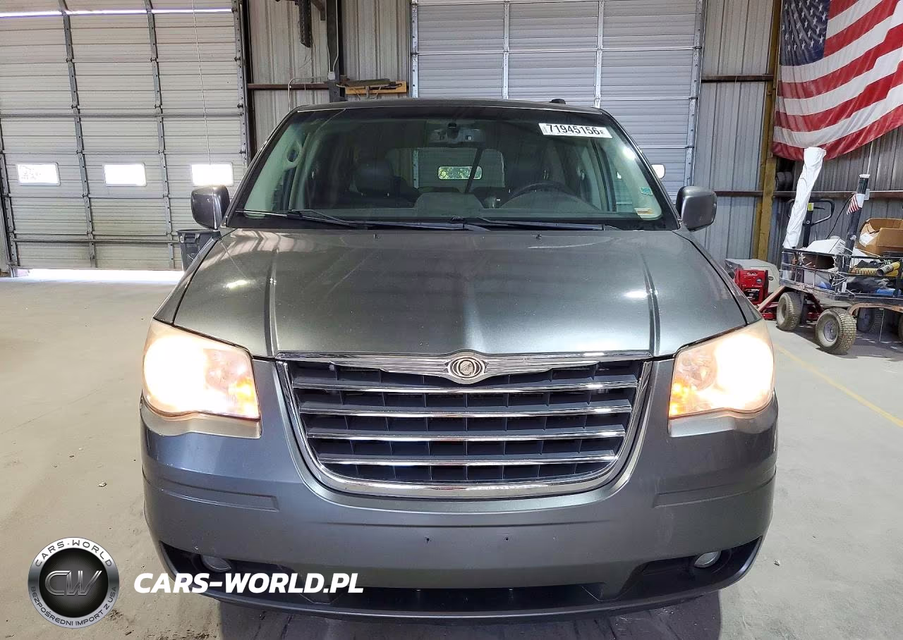 2009 Chrysler Town & Country Touring VIN:2A8HR54109R661130 - 5