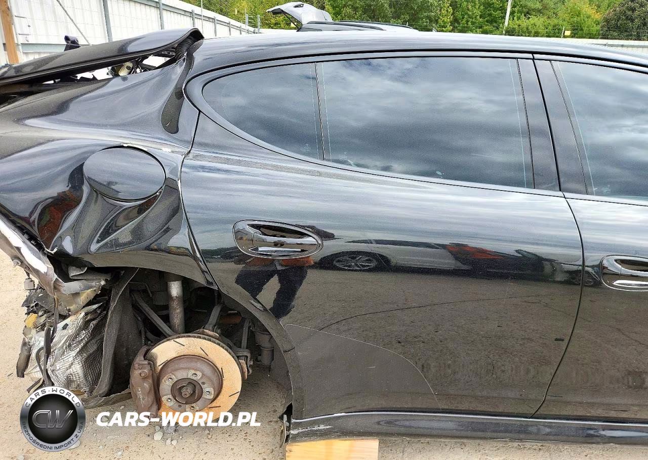 2012 Porsche Panamera 2 VIN:WP0AA2A74CL071746 - 10
