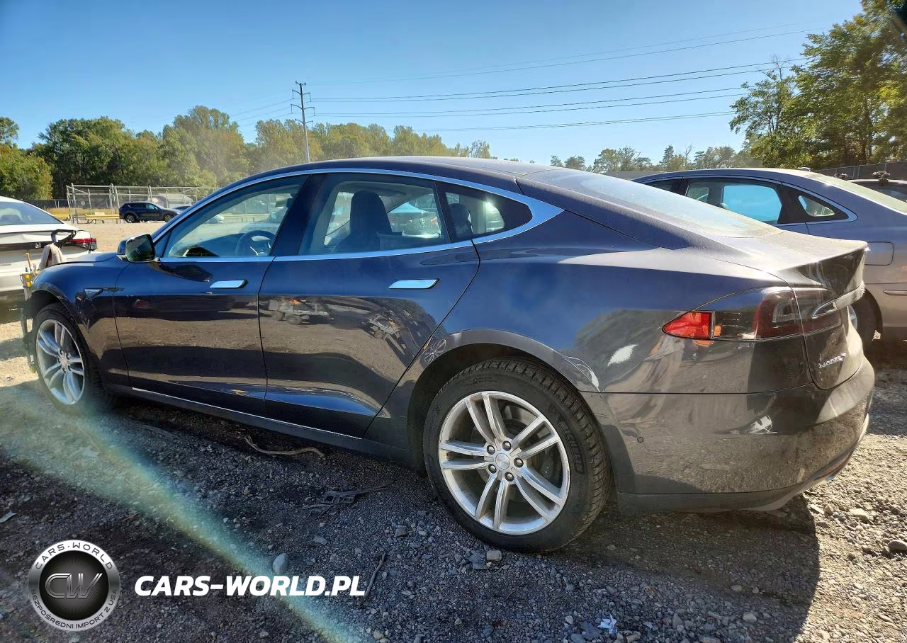 2015 Tesla Model S 70D VIN:5YJSA1S26FF090744 - 2