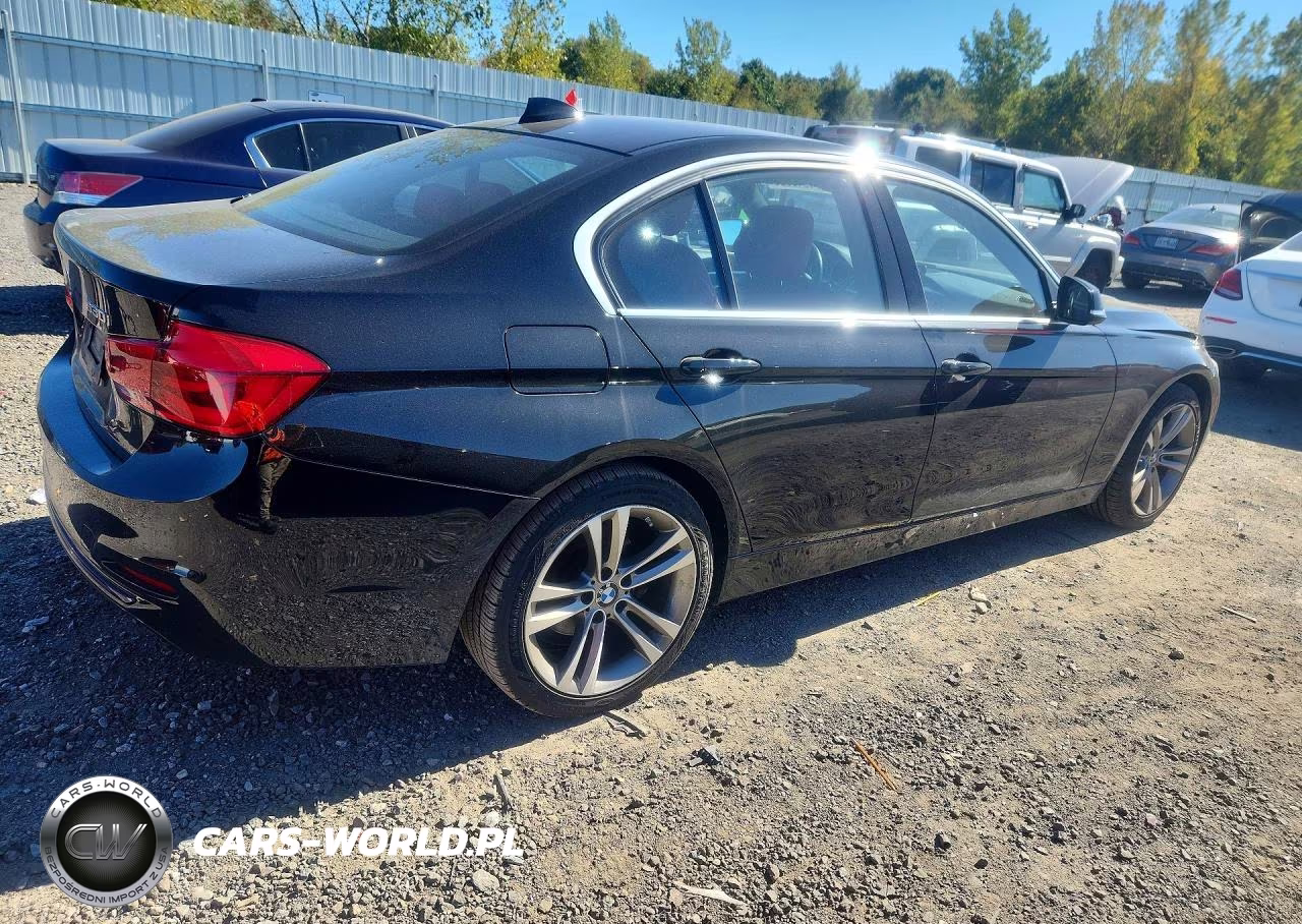 2018 BMW 330 Xi VIN:WBA8D9G58JNU72025 - 3