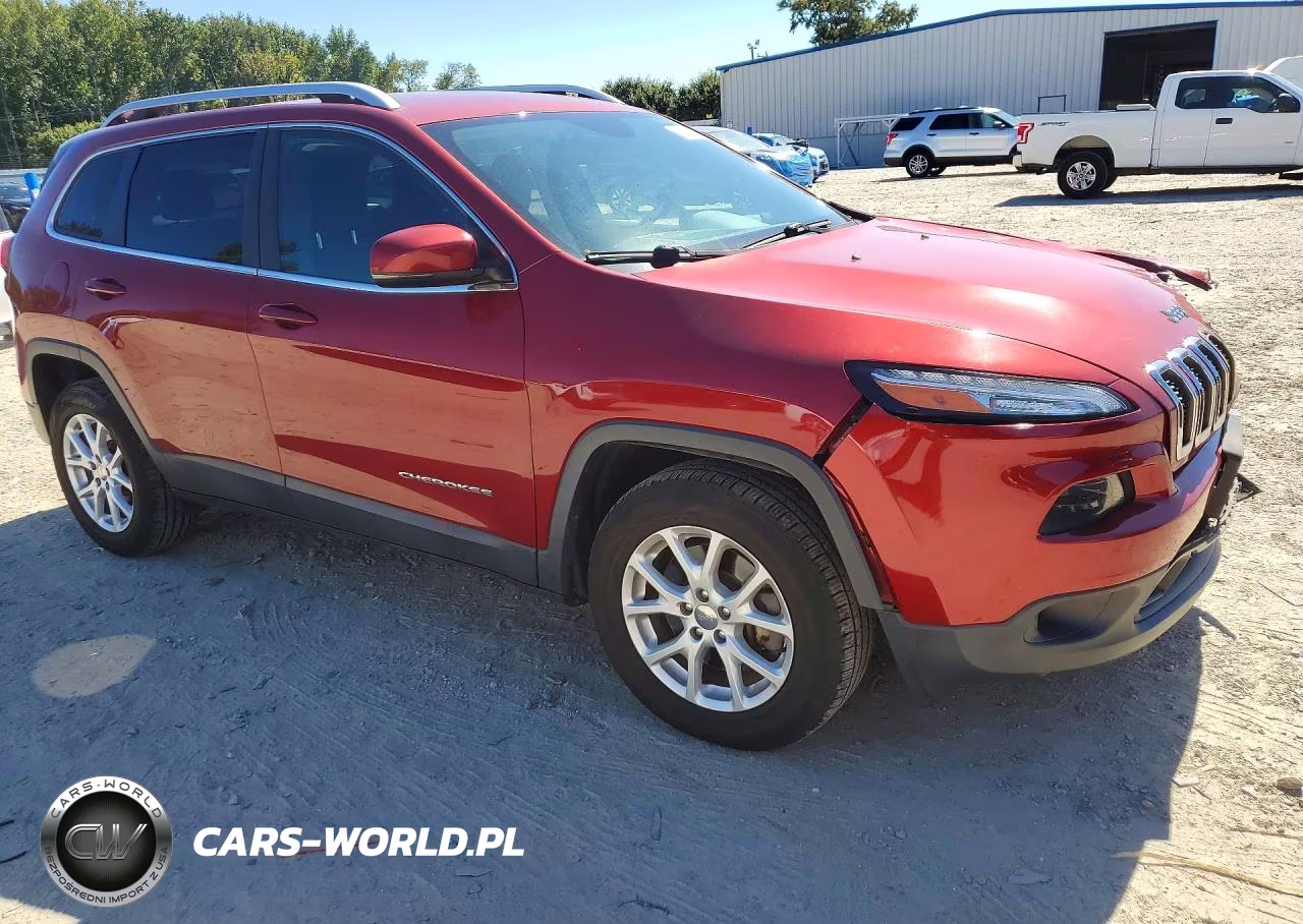 2016 Jeep Cherokee Latitude VIN:1C4PJMCS5GW373283 - 4