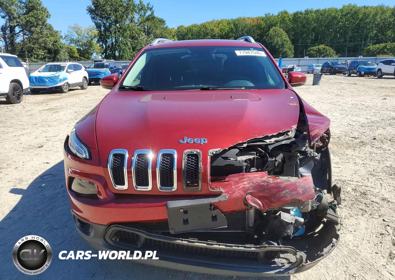 2016 Jeep Cherokee Latitude VIN:1C4PJMCS5GW373283 - 5