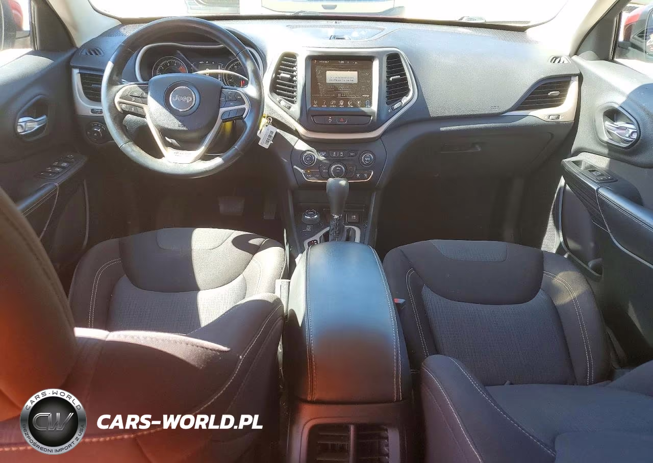 2016 Jeep Cherokee Latitude VIN:1C4PJMCS5GW373283 - 8
