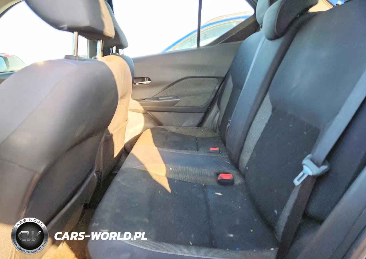 2019 Nissan Kicks Sv VIN:3N1CP5CU4KL517296 - 11