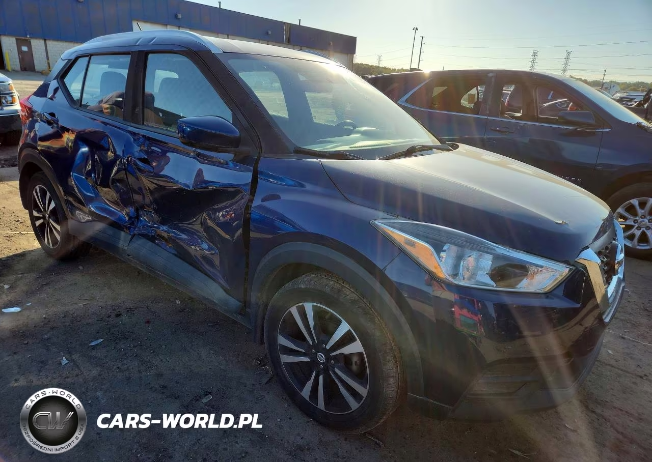 2019 Nissan Kicks Sv VIN:3N1CP5CU4KL517296 - 4