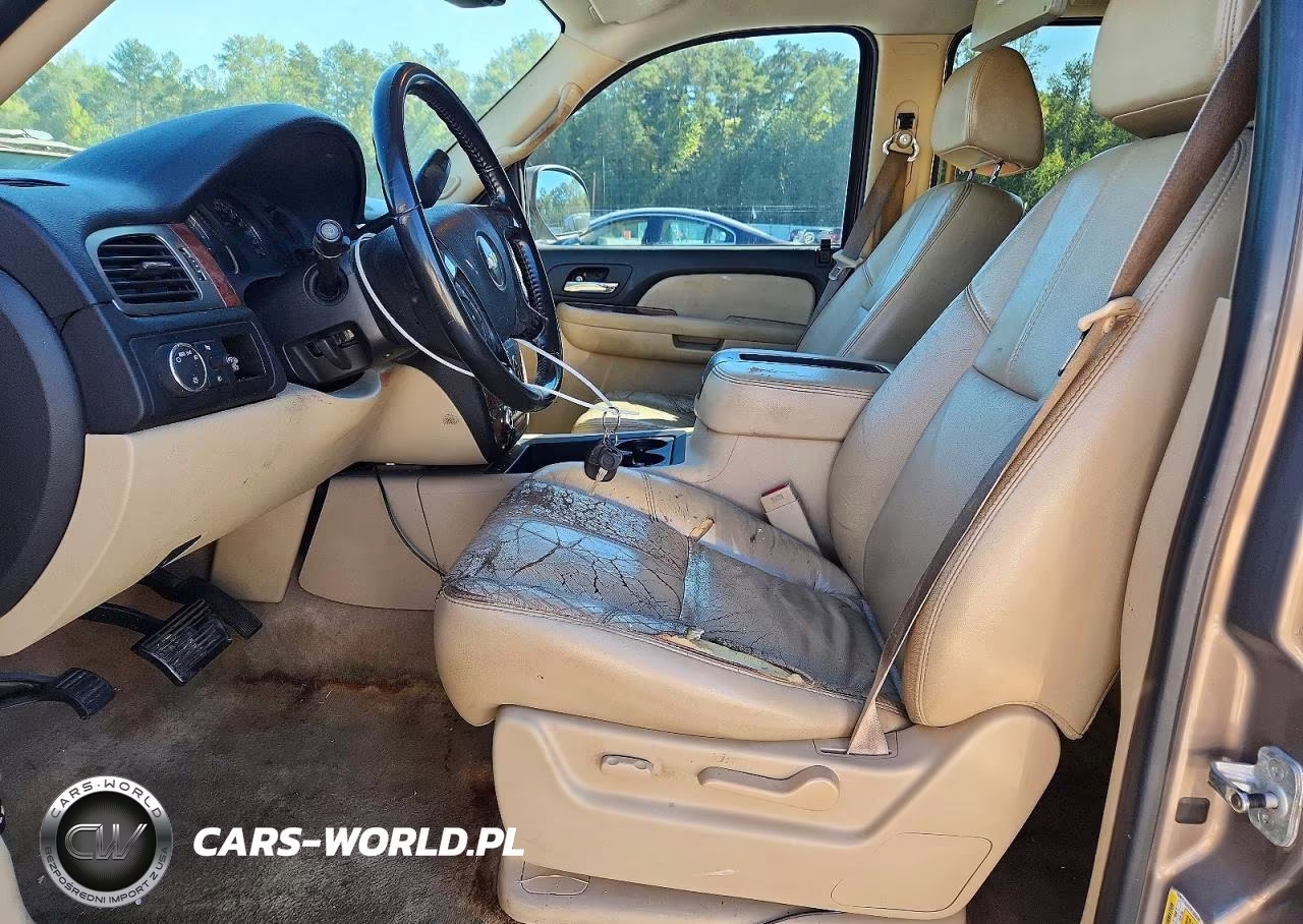 2007 Chevrolet Suburban C1500 VIN:1GNFC16J97R185606 - 7