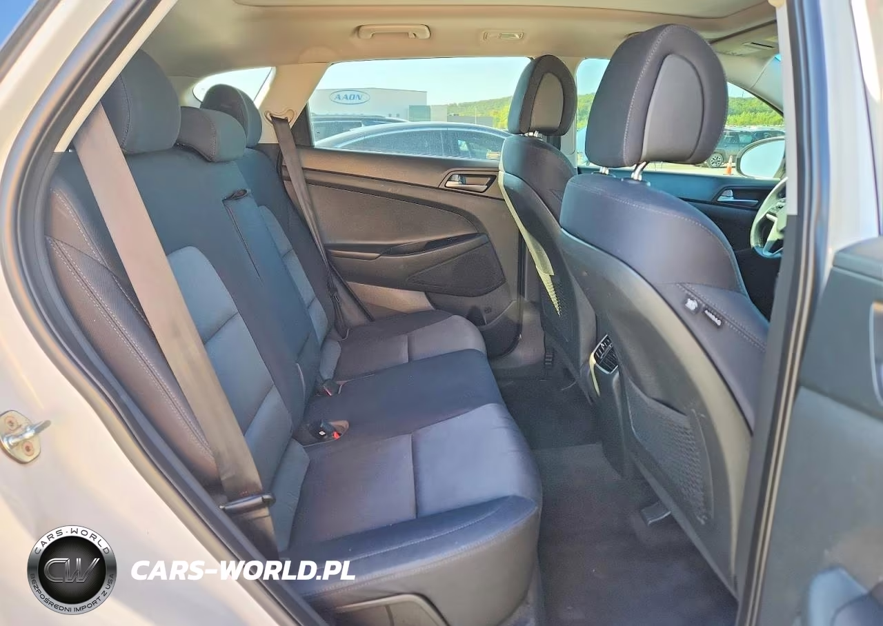 2017 Hyundai Tucson Night VIN:KM8J33A21HU550448 - 11