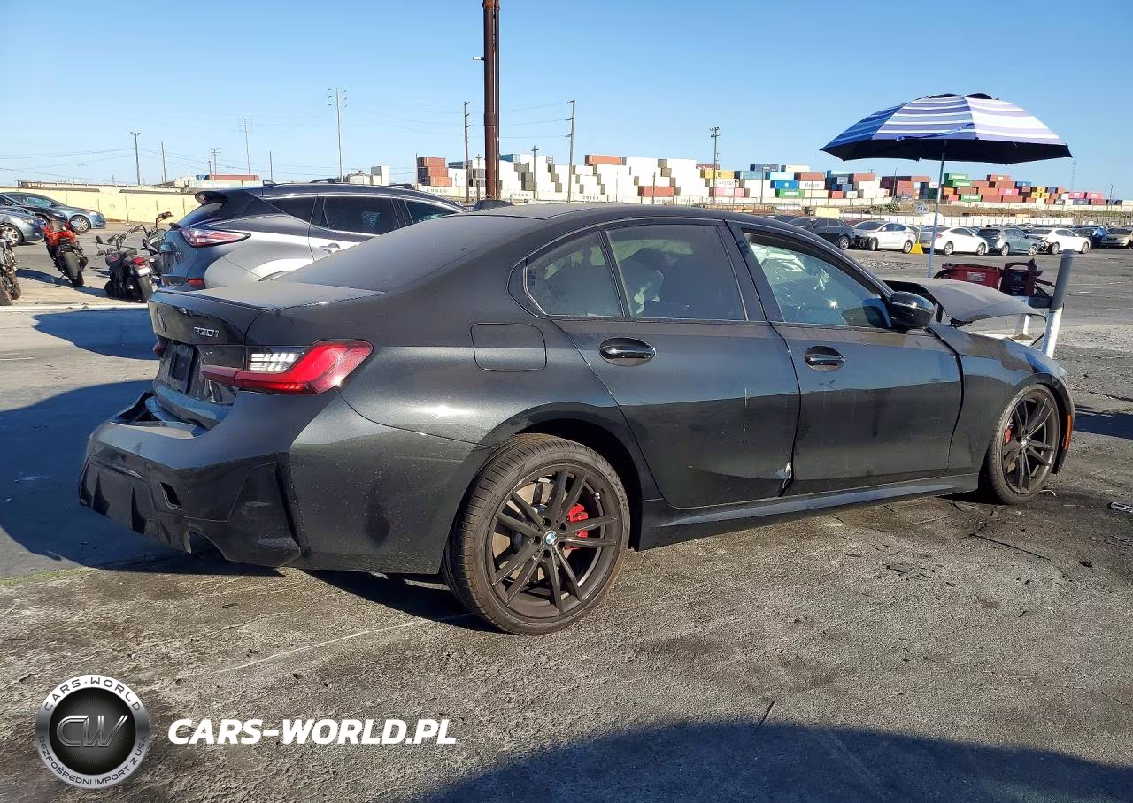 2023 BMW 330I VIN:3MW69FF01P8D26770 - 3
