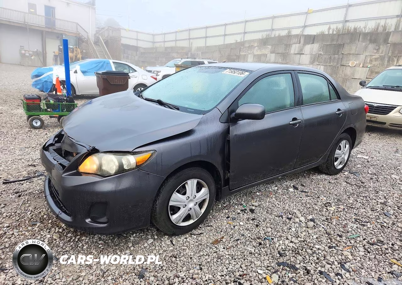 2011 Toyota Corolla Le VIN:2T1BU4EE2BC682817 - 1