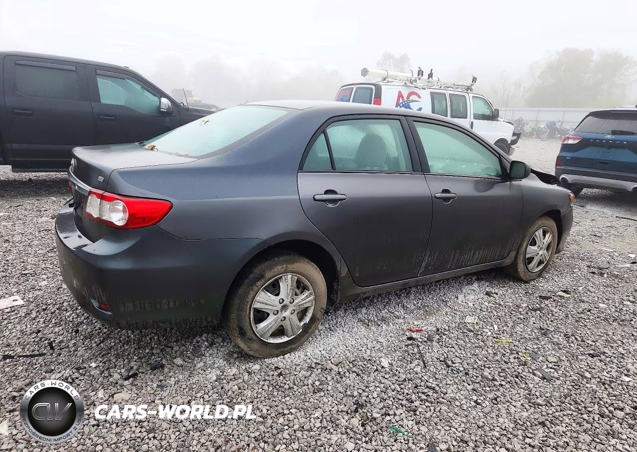 2011 Toyota Corolla Le VIN:2T1BU4EE2BC682817 - 3