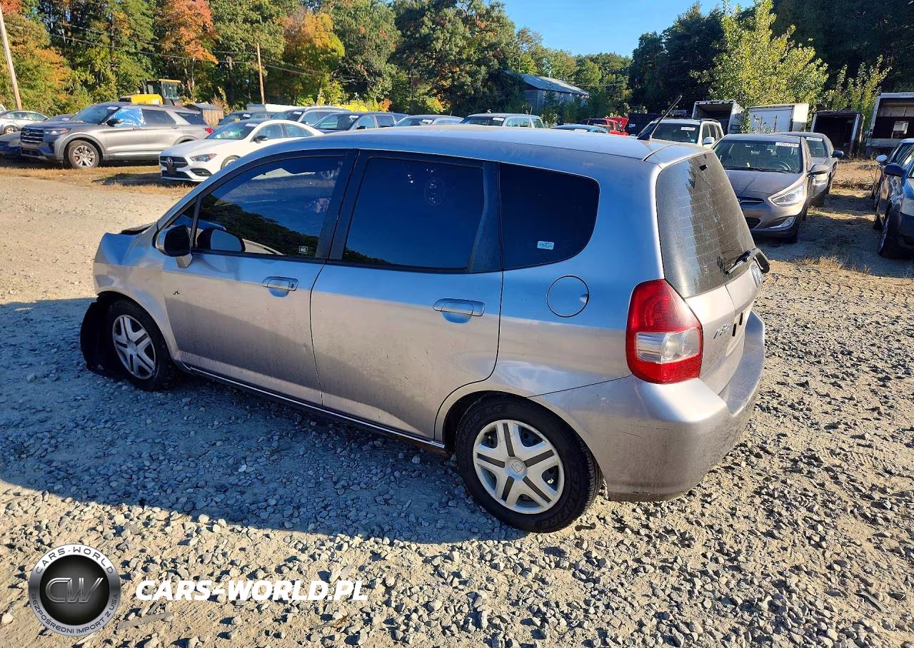 2007 Honda Fit VIN:JHMGD38457S030572 - 2