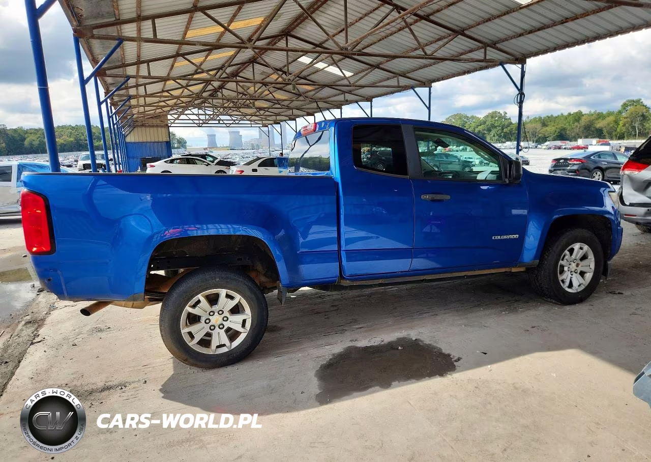 2018 Chevrolet Colorado VIN:1GCHSBEA4J1184641 - 3
