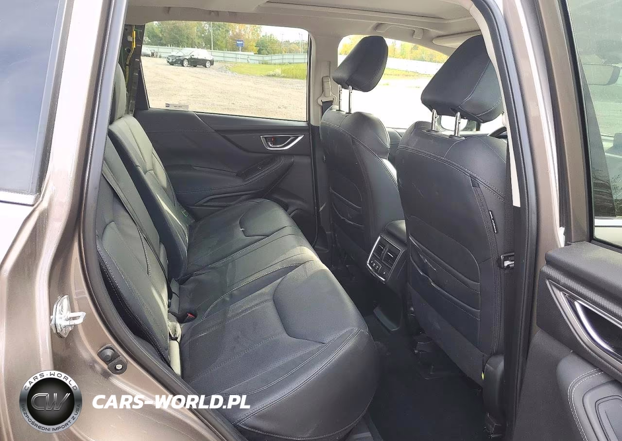 2024 Subaru Forester Touring VIN:JF2SKAMCXRH463776 - 11