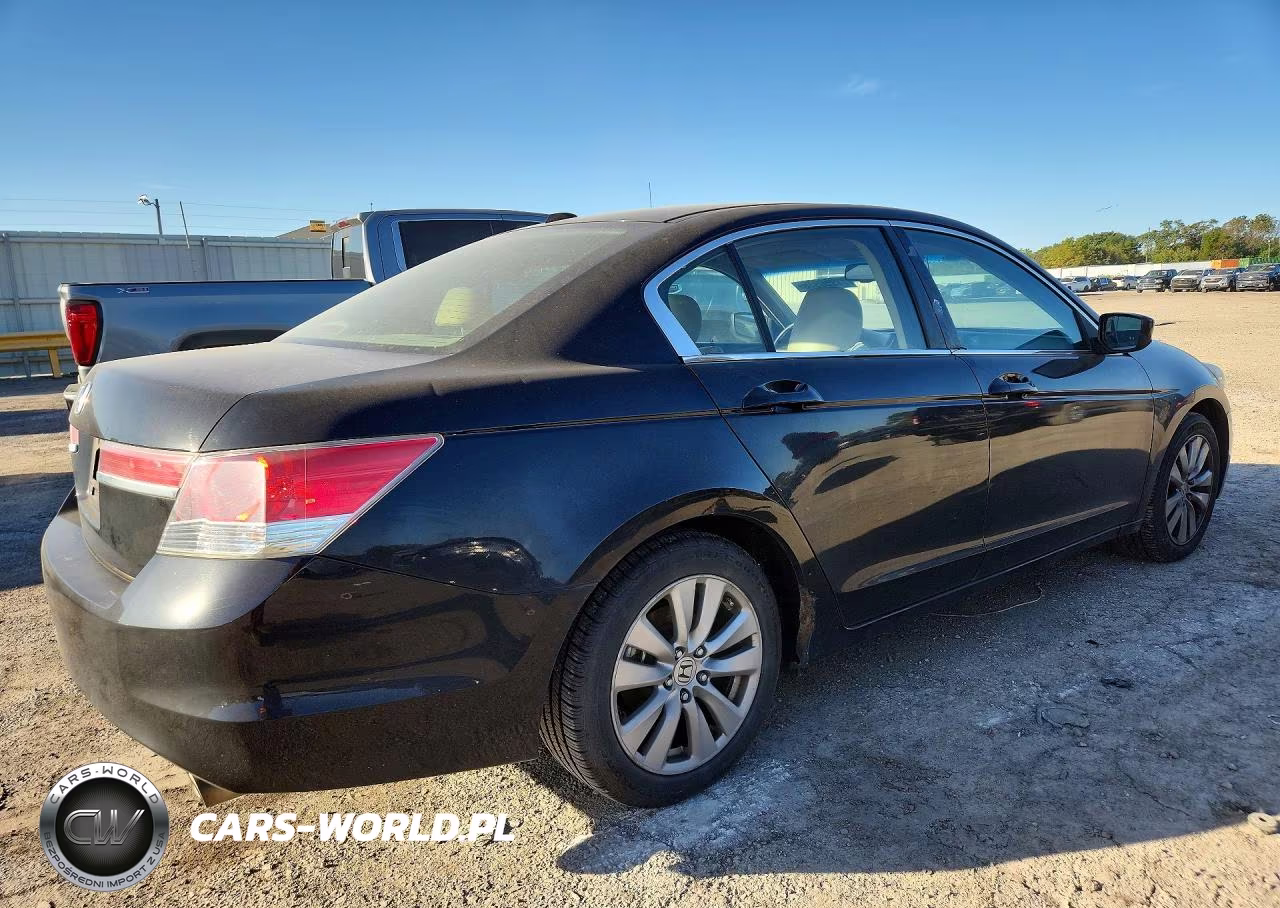 2011 Honda Accord Exl VIN:1HGCP2F88BA152446 - 3