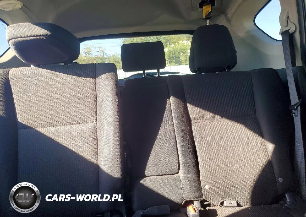 2018 Toyota Rav4 Le VIN:JTMZFREV7JJ744981 - 10