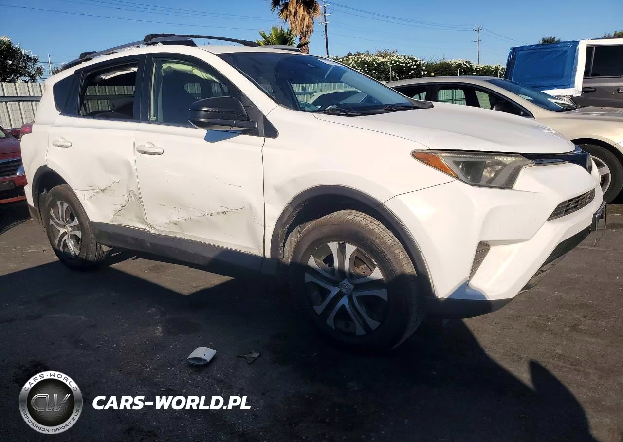 2018 Toyota Rav4 Le VIN:JTMZFREV7JJ744981 - 4
