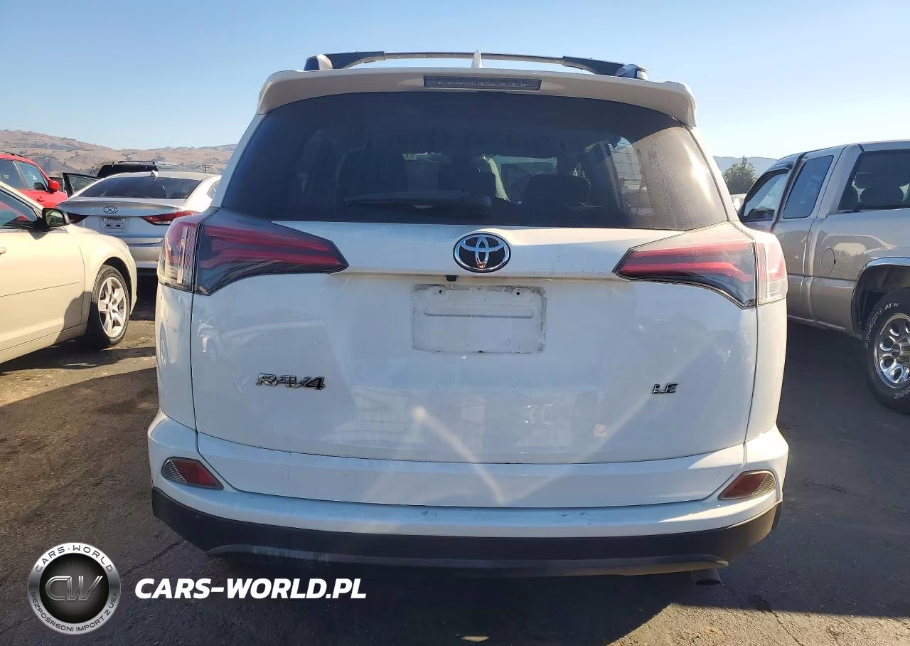 2018 Toyota Rav4 Le VIN:JTMZFREV7JJ744981 - 6