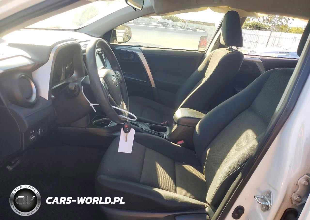 2018 Toyota Rav4 Le VIN:JTMZFREV7JJ744981 - 7