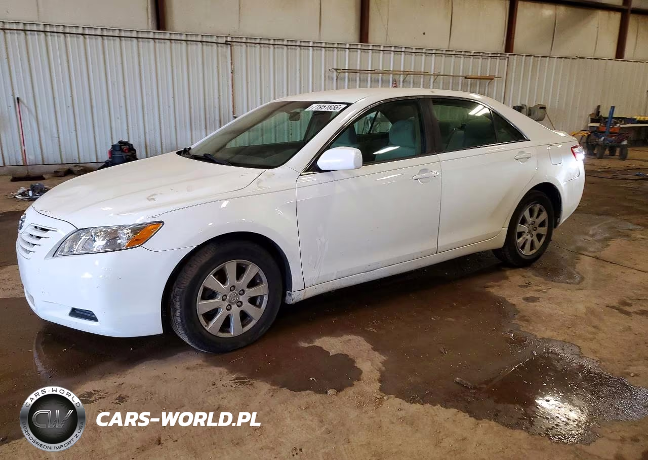 2007 Toyota Camry Le V6 – zdjęcie 1 z 12