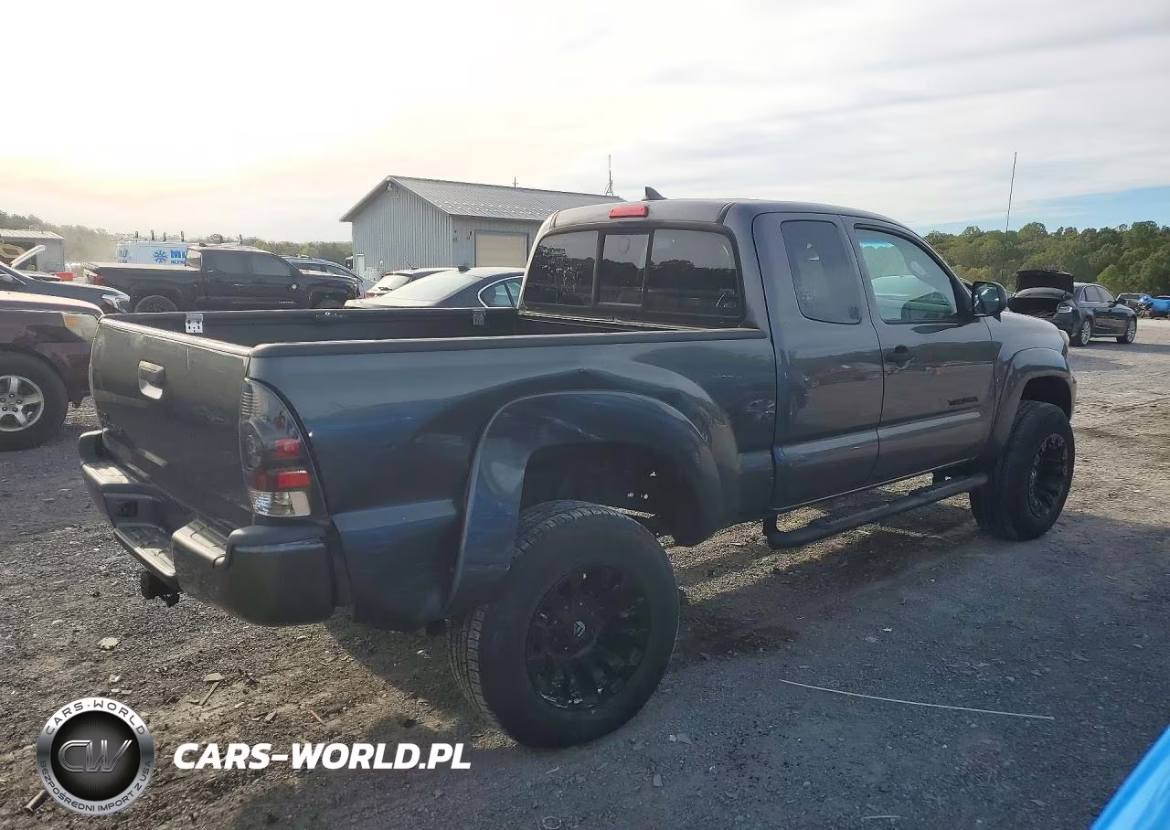 2015 Toyota Tacoma Base VIN:5TFUX4EN9FX035581 - 3