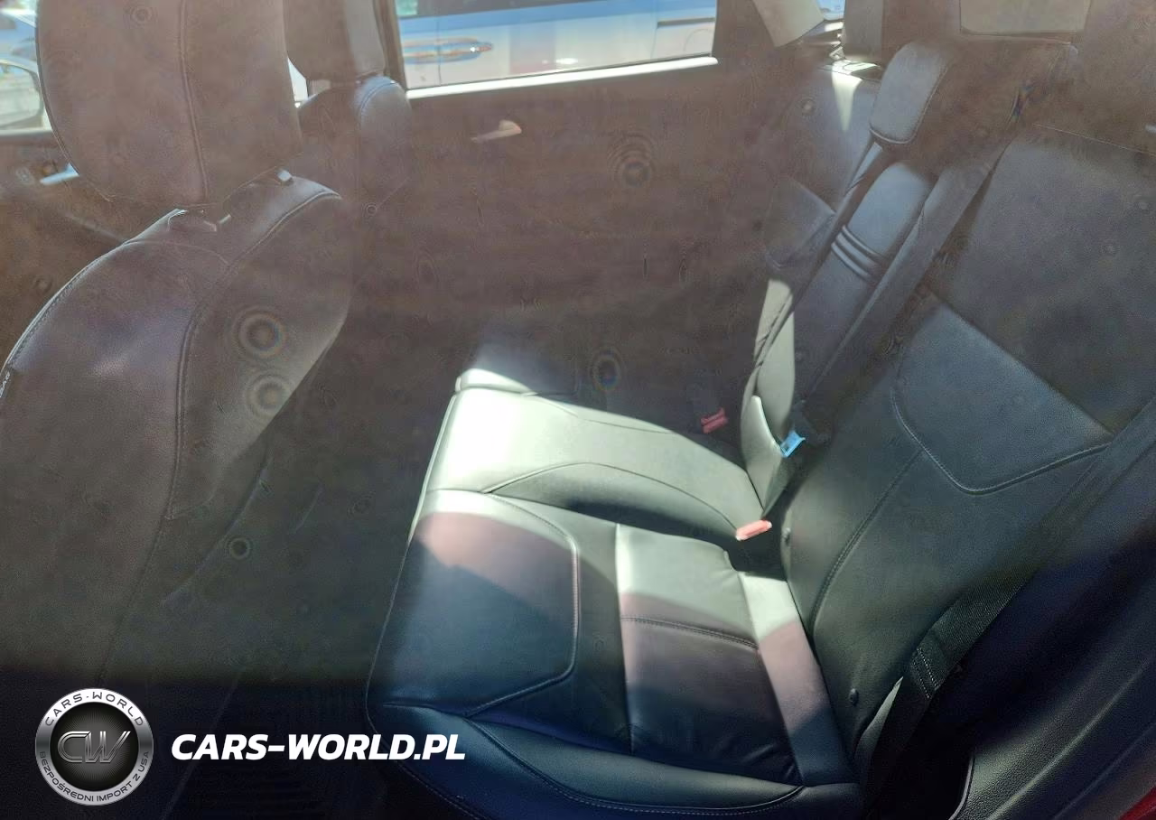 2015 Ford Focus Se VIN:1FADP3K28FL244926 - 10