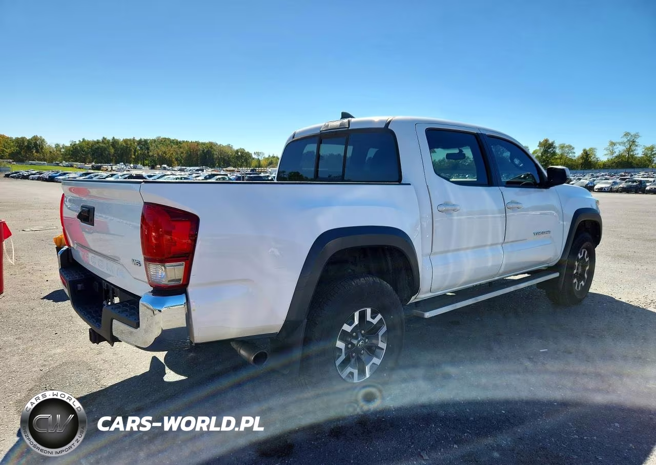 2016 Toyota Tacoma Trd Off-Road VIN:5TFCZ5AN3GX031917 - 3