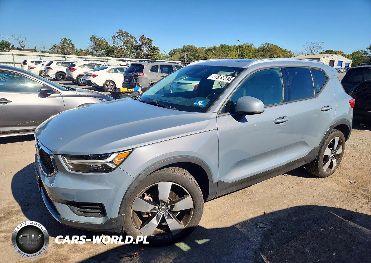 2020 Volvo Xc40 T5 Momentum VIN:YV4162UKXL2339817 - 1