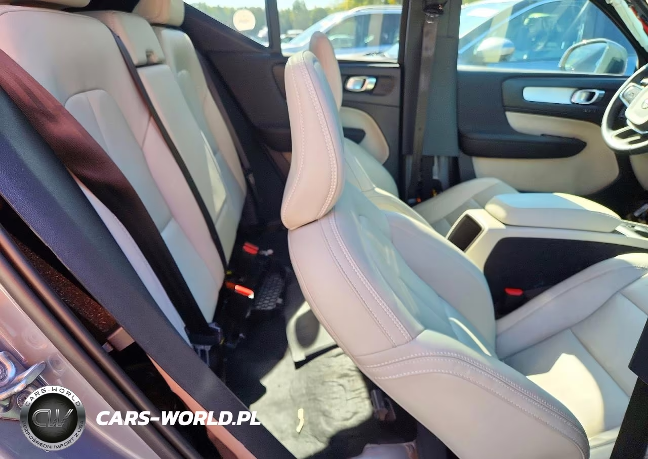 2020 Volvo Xc40 T5 Momentum VIN:YV4162UKXL2339817 - 10