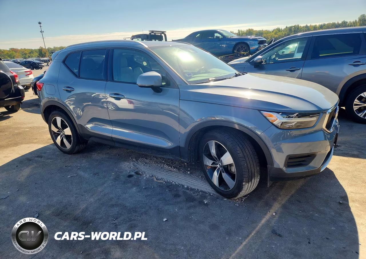 2020 Volvo Xc40 T5 Momentum VIN:YV4162UKXL2339817 - 4