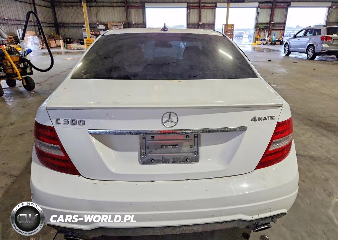 2013 Mercedes-Benz C 300 4Matic VIN:WDDGF8AB0DA759216 - 6