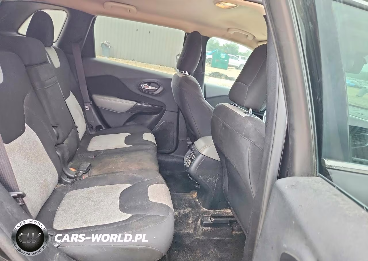 2014 Jeep Cherokee Latitude VIN:1C4PJMCB2EW125344 - 11