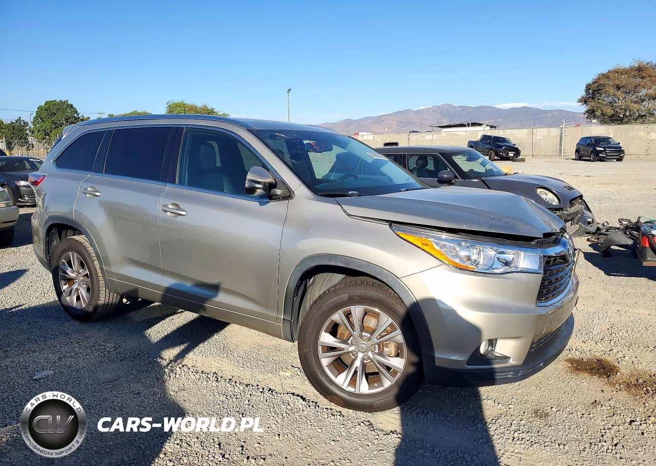 2014 Toyota Highlander Xle VIN:5TDKKRFH1ES036014 - 4