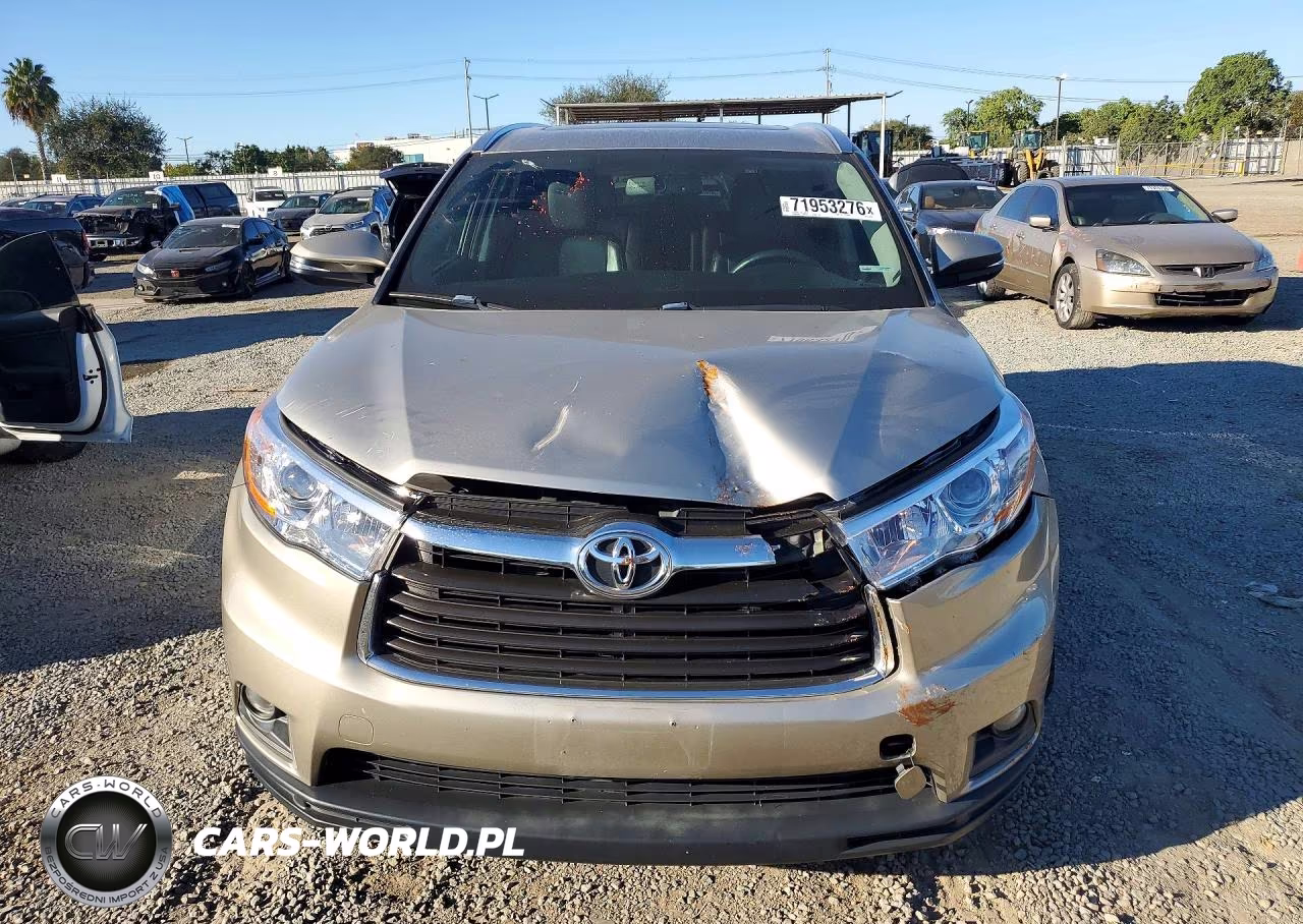 2014 Toyota Highlander Xle VIN:5TDKKRFH1ES036014 - 5