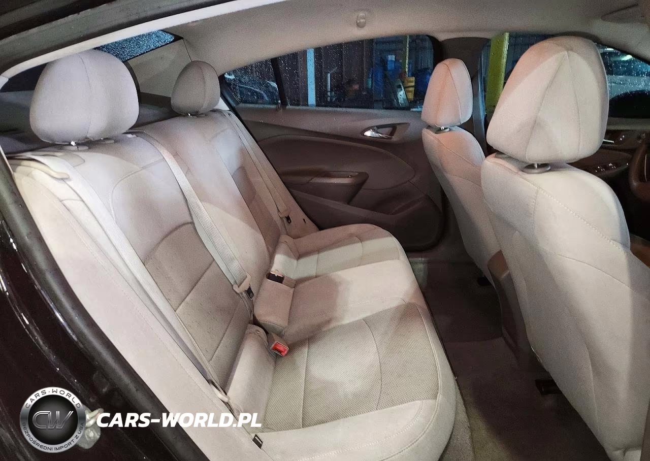 2017 Chevrolet Cruze Ls VIN:1G1BC5SM3H7124613 - 10