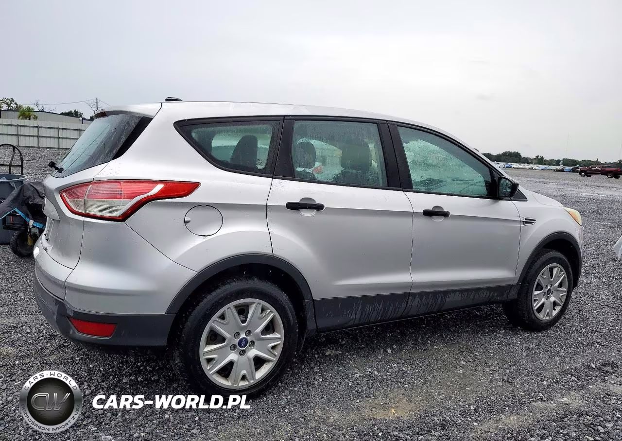 2013 Ford Escape S VIN:1FMCU0F7XDUC31732 - 3