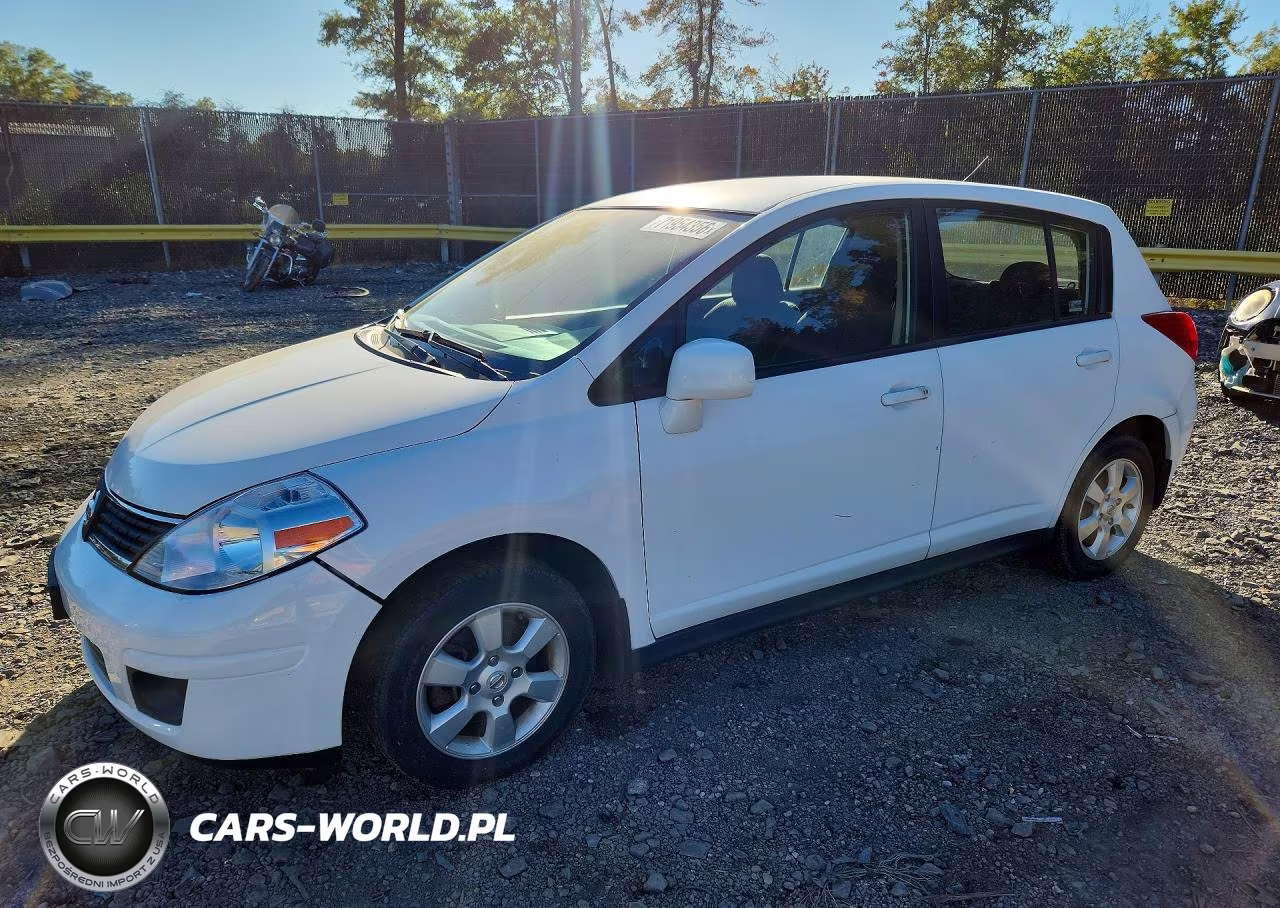 2009 Nissan Versa 1.8 S