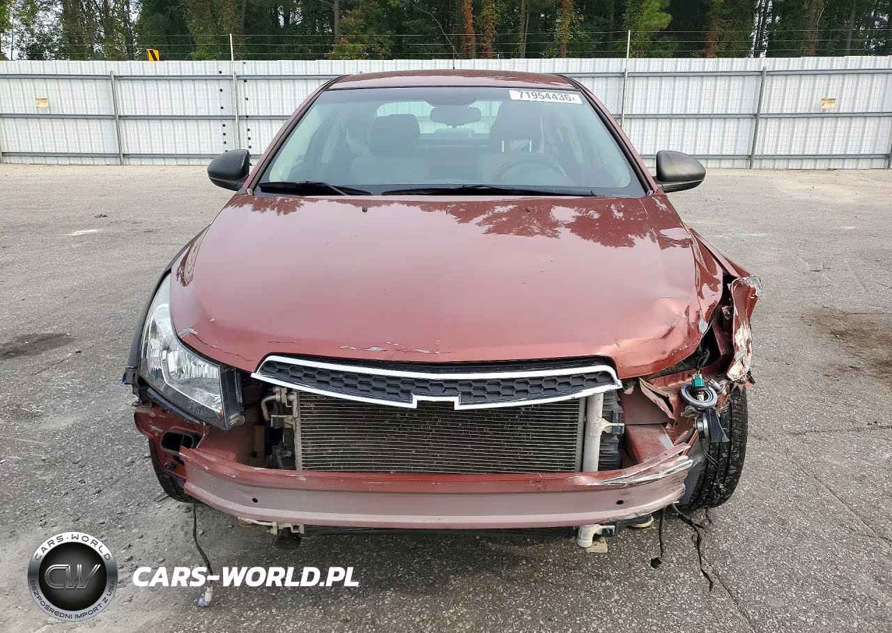 2013 Chevrolet Cruze Ls VIN:1G1PB5SH2D7169984 - 5