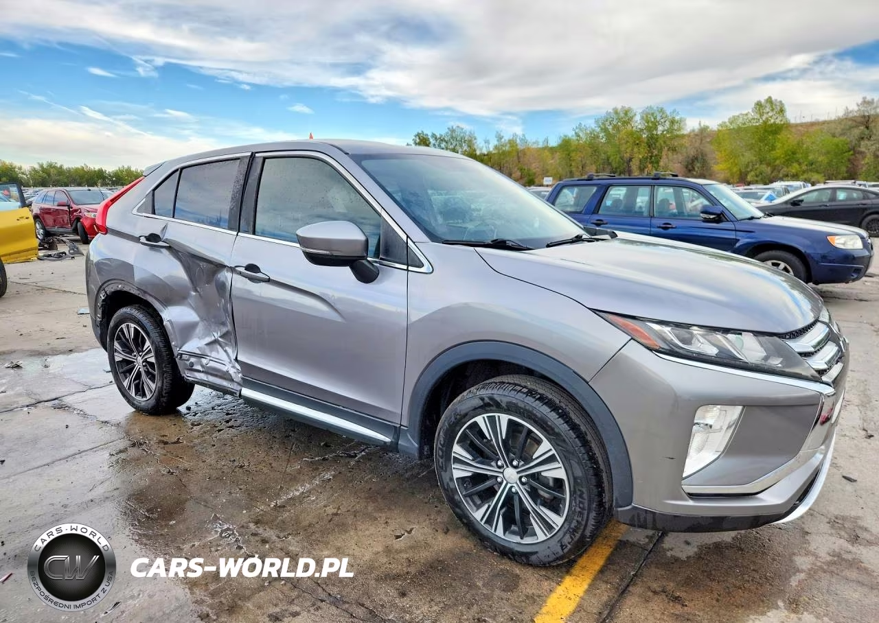 2018 Mitsubishi Eclipse Cross Se VIN:JA4AT5AA7JZ065452 - 4