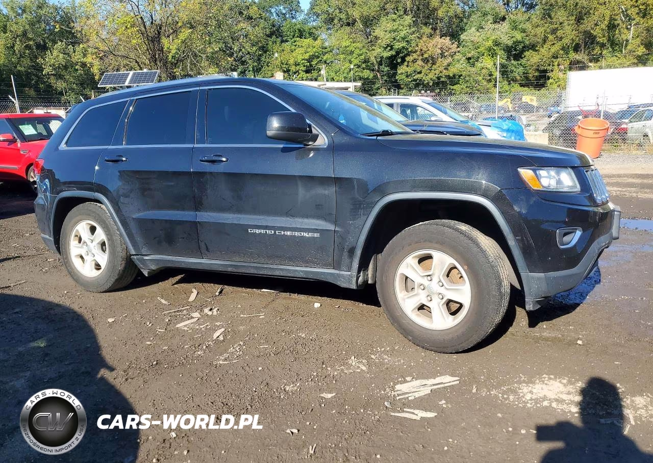2014 Jeep Grand Cherokee Laredo VIN:1C4RJFAG5EC104895 - 4