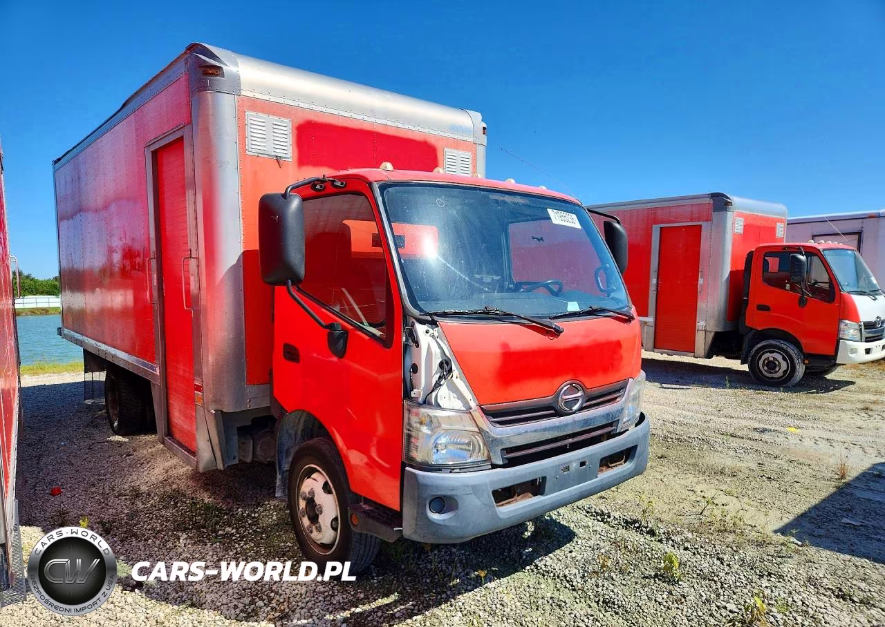 2017 Hino 195 Box Truck VIN:JHHSDM2H7HK005779 - 4