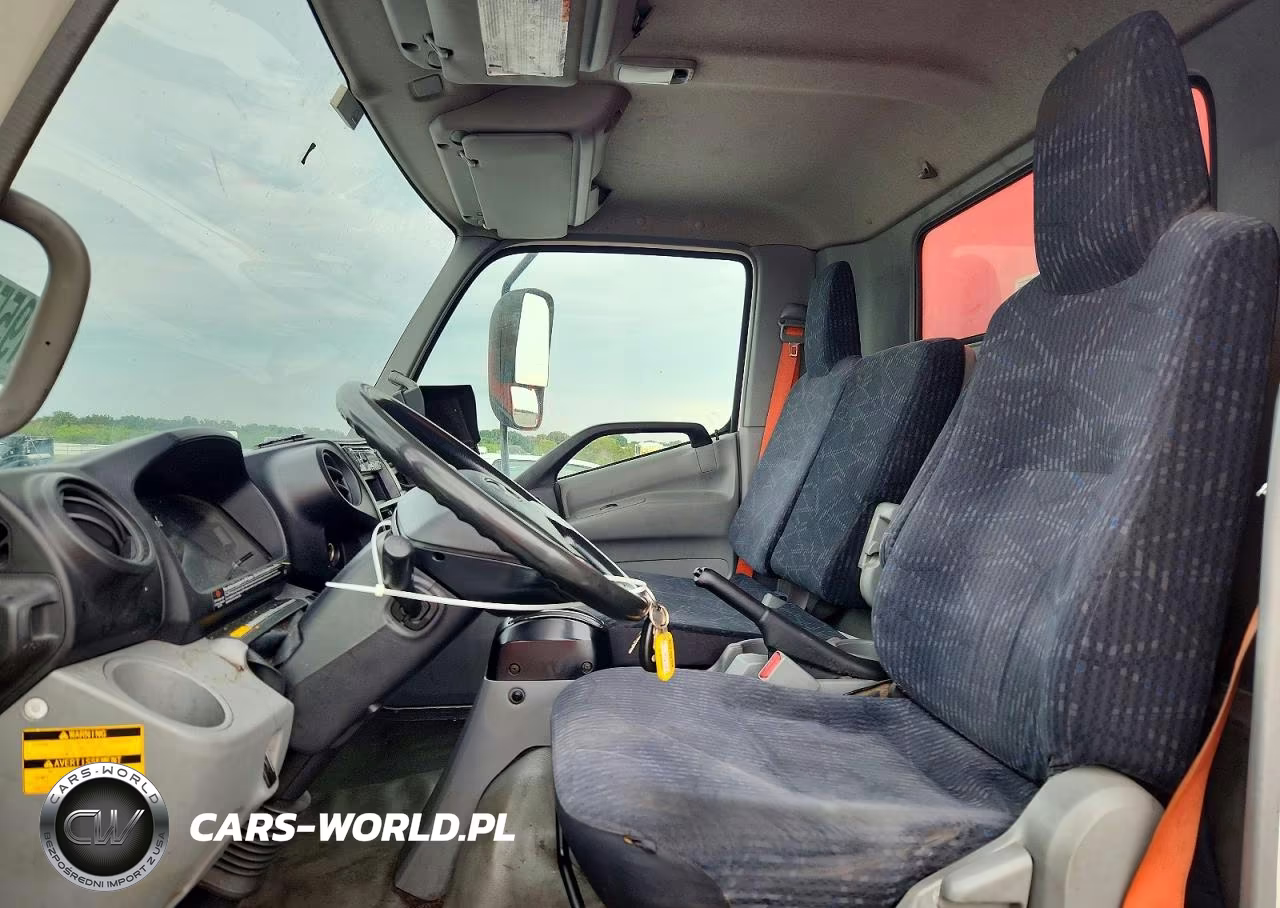 2017 Hino 195 Box Truck VIN:JHHSDM2H9HK005749 - 7