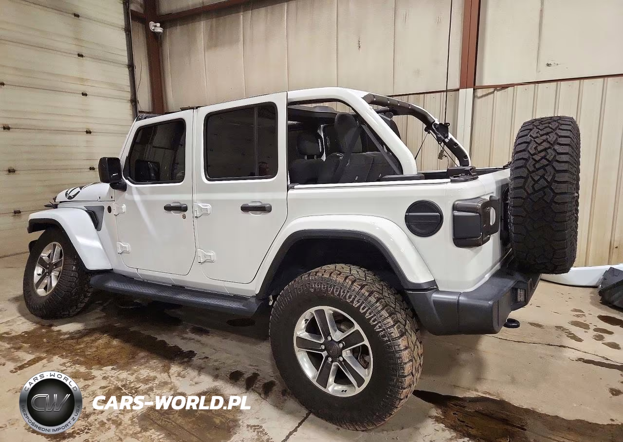 2021 Jeep Wrangler Unlimited Sahara VIN:1C4HJXEN7MW645986 - 2