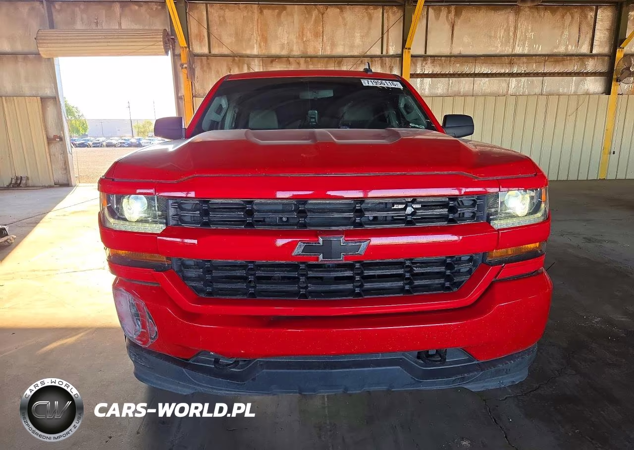 2018 Chevrolet Silverado K1500 Custom VIN:3GCUKPEC4JG424317 - 5