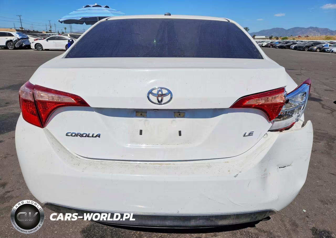 2017 Toyota Corolla Le VIN:5YFBURHE5HP592286 - 6