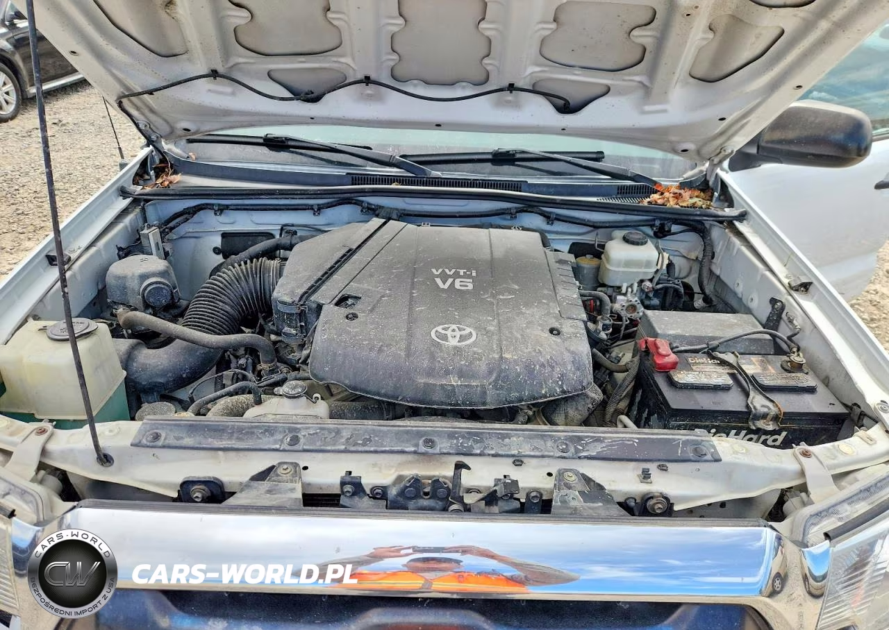 2013 Toyota Tacoma V6 VIN:5TFLU4EN2DX083070 - 11